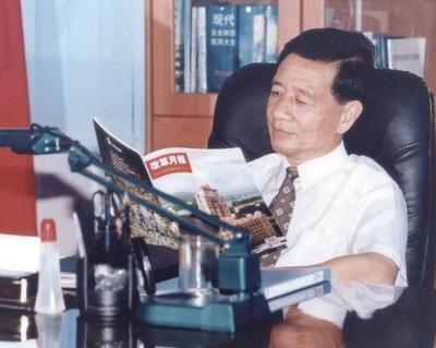 他是中国研发光刻胶第一人,开商场、研发药品,资产高达100亿